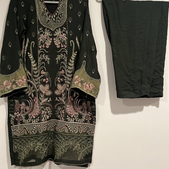 Sold - Picture 6 of 10